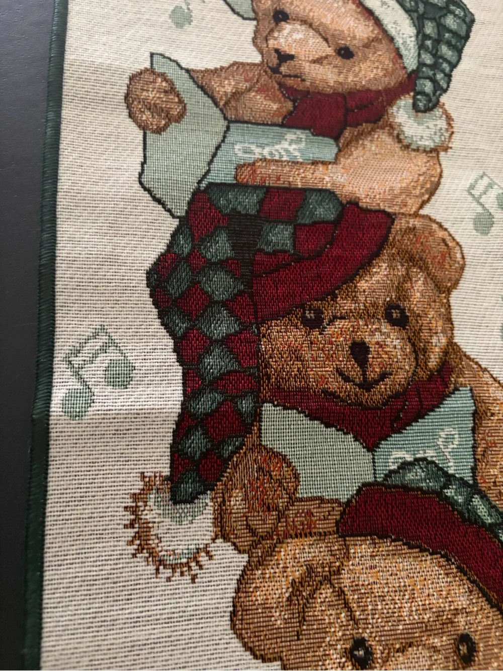 VTG Christmas caroling, bear tapestry Bell wall hanging banner